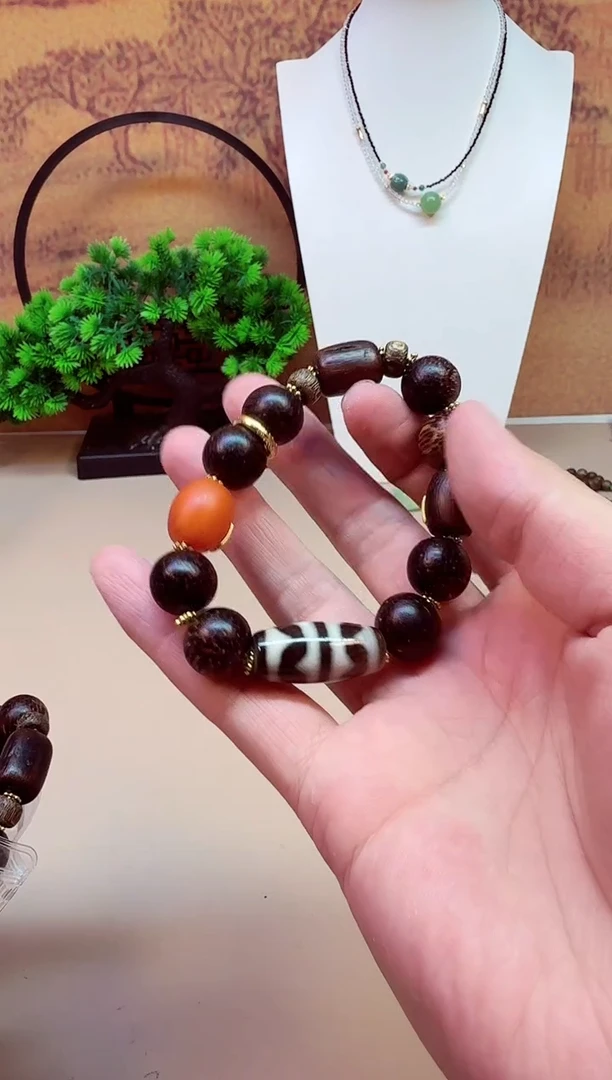 玛瑙/玉髓颈饰14K金镶嵌S218