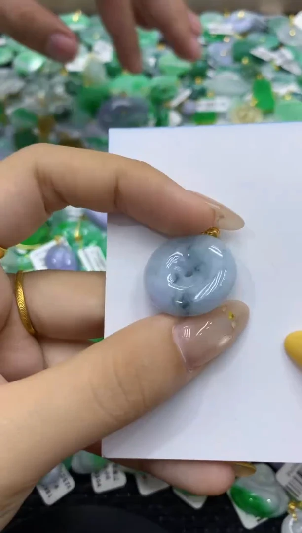 颈饰未镶嵌翡翠天然缅甸翡翠A货