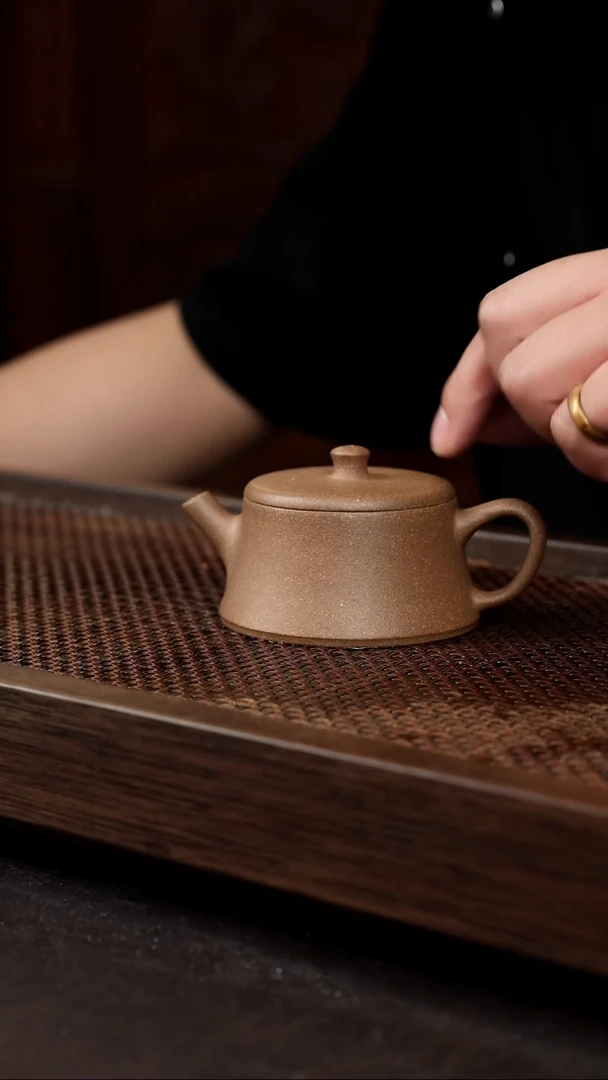 茶壶紫砂芝麻绿云柱