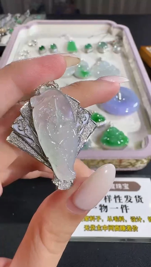 吊坠(不含链)18K金镶嵌翡翠【源头工厂】钻石镶嵌