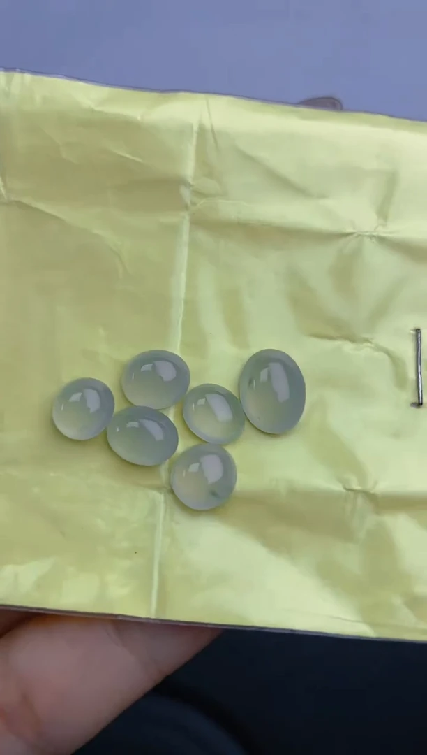 定制翡翠未镶嵌天然翡翠蛋面41