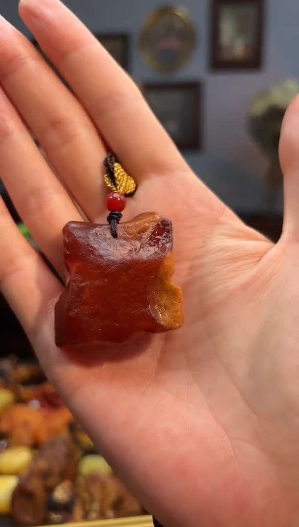 琥珀颈饰未镶嵌吊坠