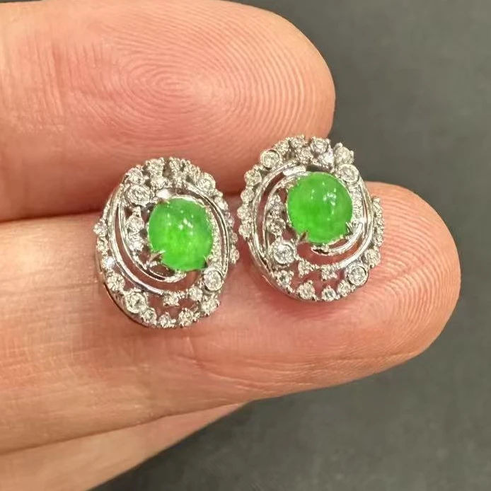 翡翠冰阳绿星空设计款耳钉18K金