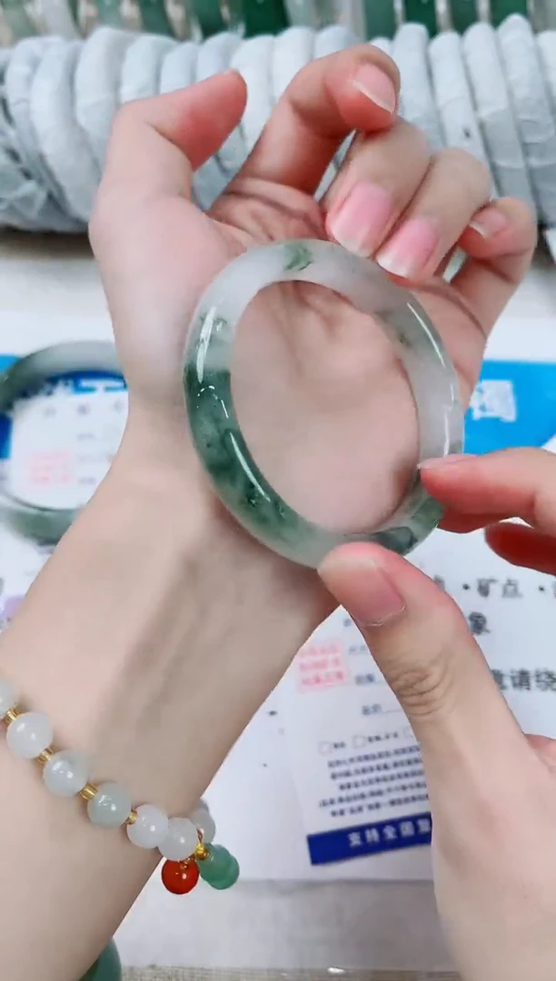 石英质玉手镯未镶嵌37-57