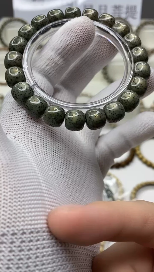 手串星月菩提129  墨翠11*10sss