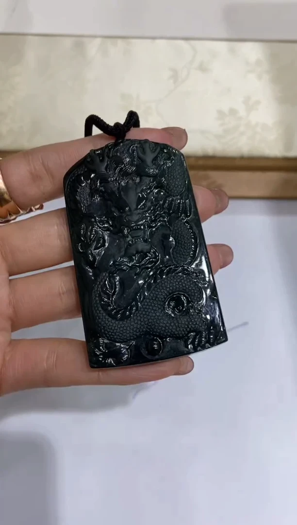 【闪购商品】翡翠颈饰未镶嵌274123