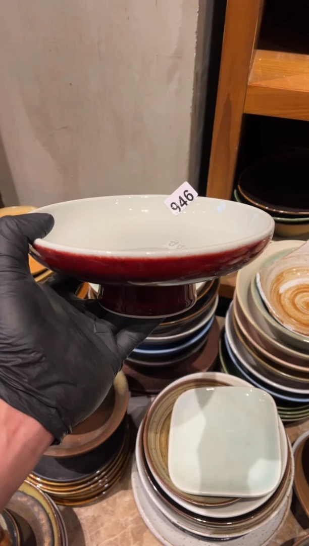 【闪购商品】瓷片946  微瑕外红内青高足盘1个