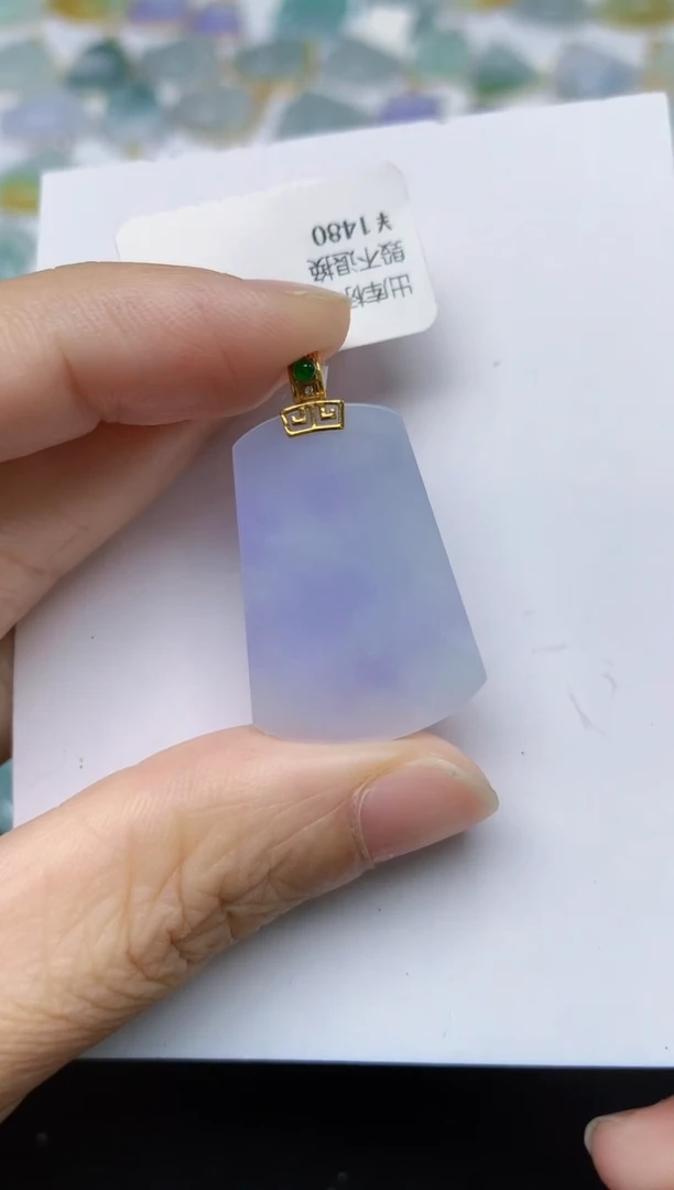 翡翠18K金镶嵌颈饰天然缅甸A货翡翠