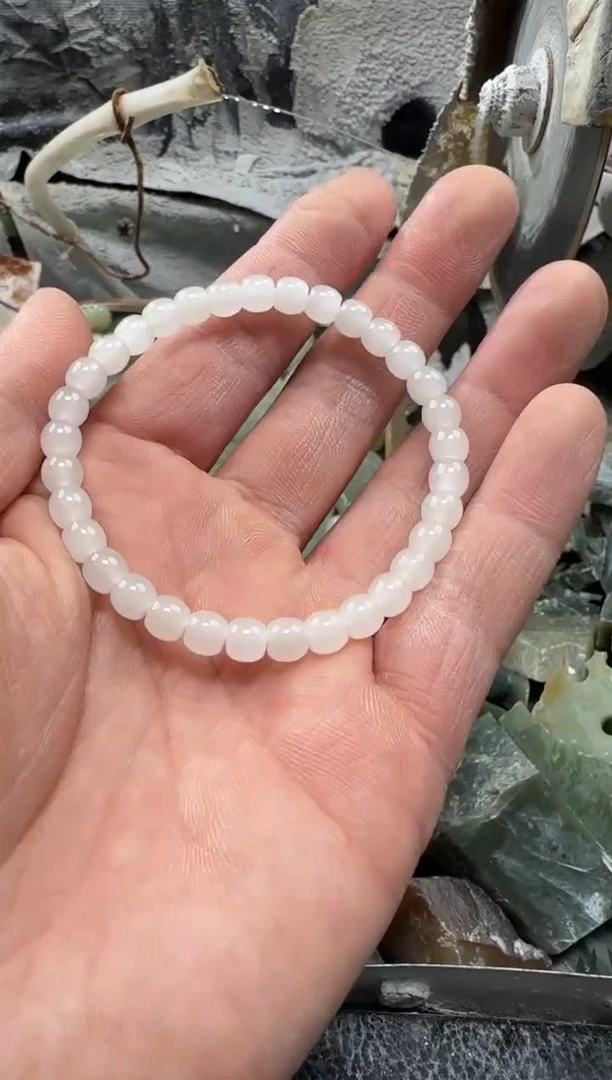 【闪购商品】和田玉颈饰未镶嵌手串