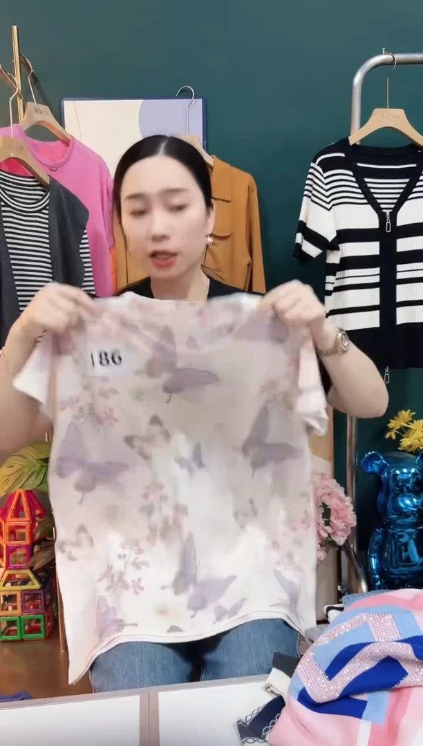 【186】女士时尚针织衫