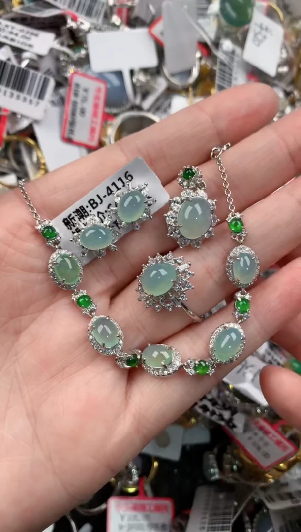 银S925镶嵌戒指翡翠888      3