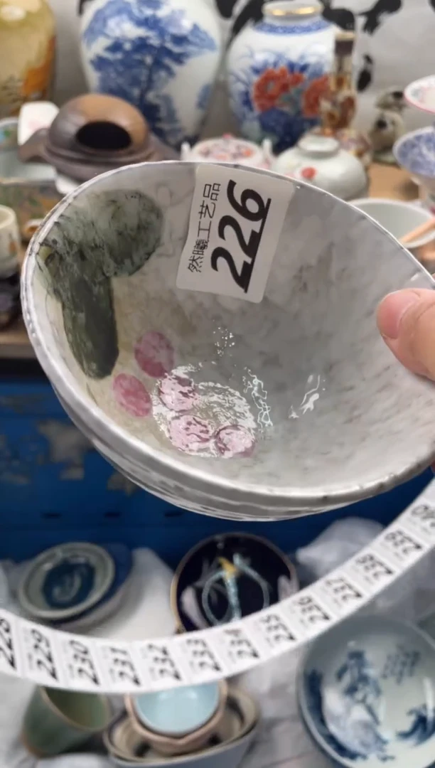 【闪购商品】瓷片226然曦海外工艺品。。。