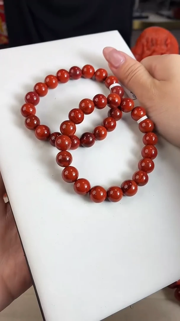 未镶嵌瓦西牛血手串10mm南红玛瑙（多样式发其一）
