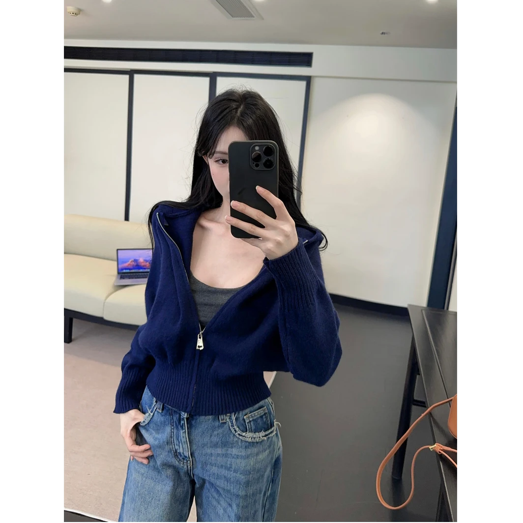 秋冬新款气质穿搭日常时尚百搭修身藏蓝色连帽针织开衫