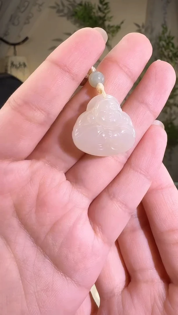 和田玉未镶嵌颈饰藕粉抱抱佛