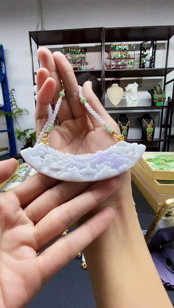 颈饰未镶嵌翡翠吊坠