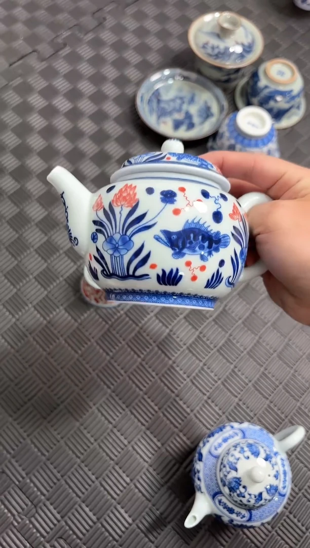 其他景德镇陶瓷茶具青花釉里红鱼藻纹茶壶