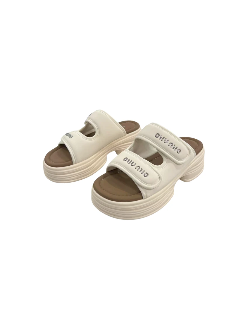 5659  字母装饰  魔术贴  时尚  百搭  拖鞋