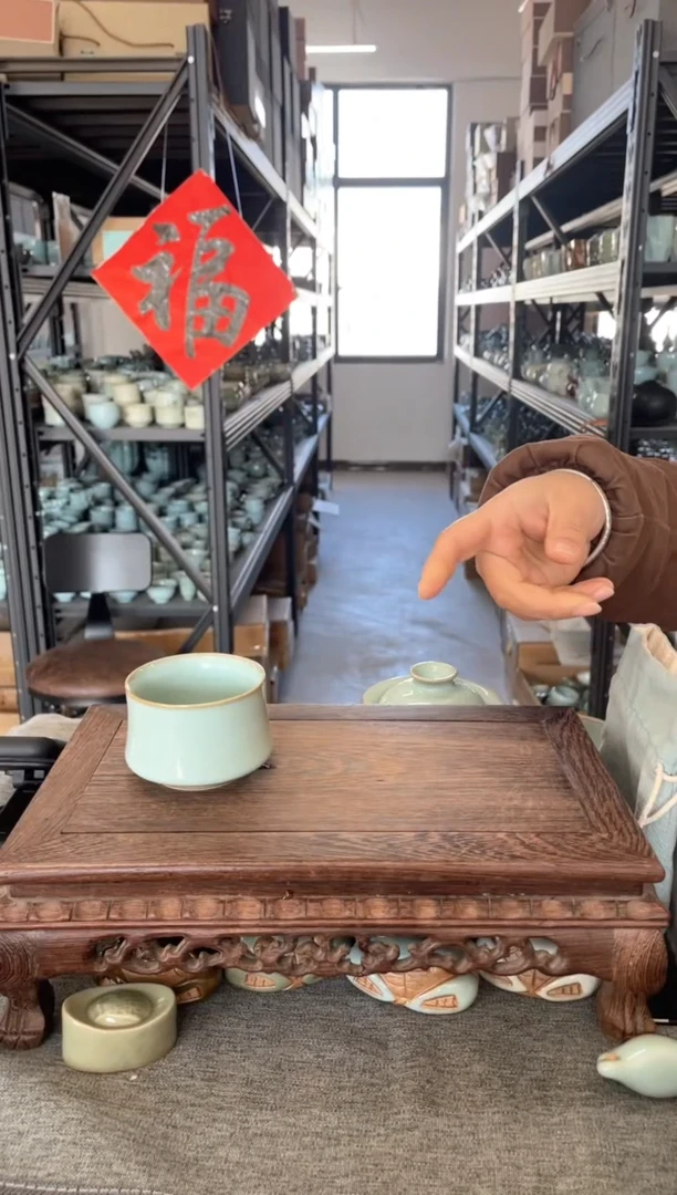 【闪购商品】瓷片天青马蹄杯。。。