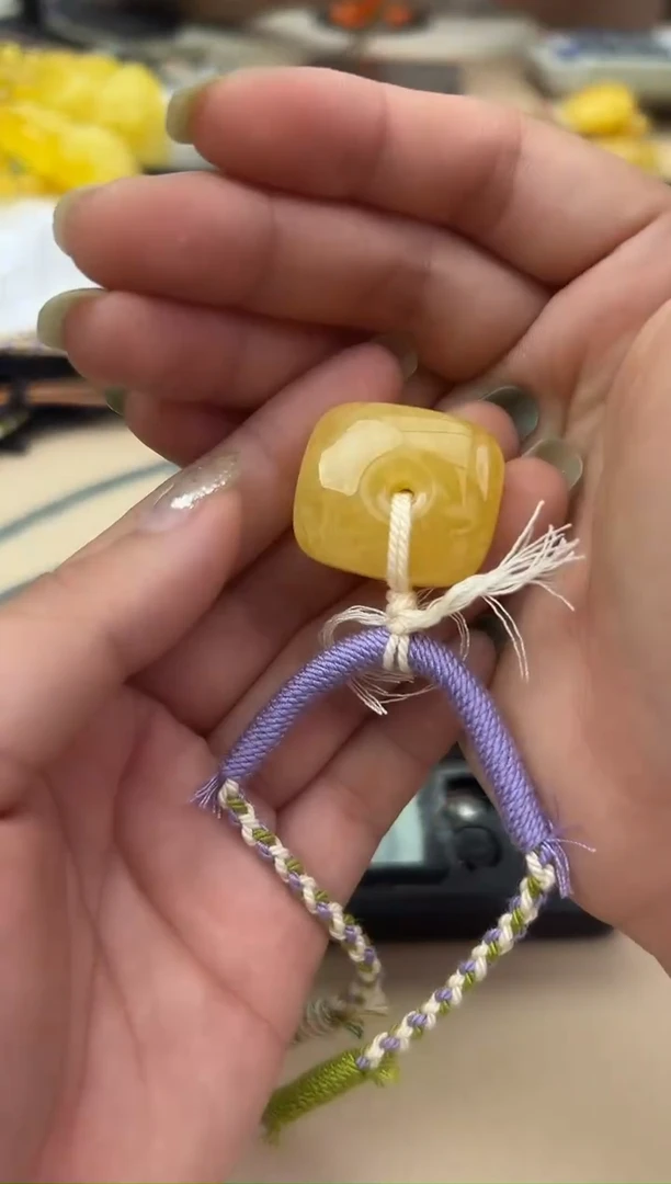 未镶嵌蜜蜡裸石蜜蜡吊坠