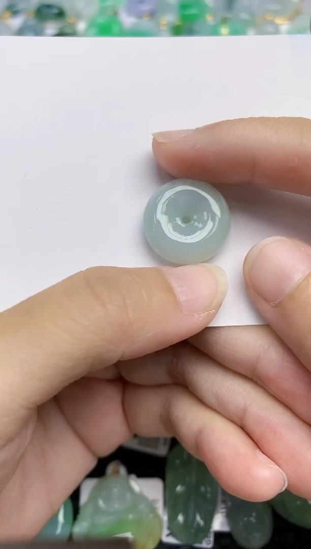 翡翠未镶嵌颈饰天然A货翡翠