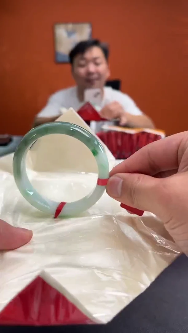 未镶嵌手镯翡翠55