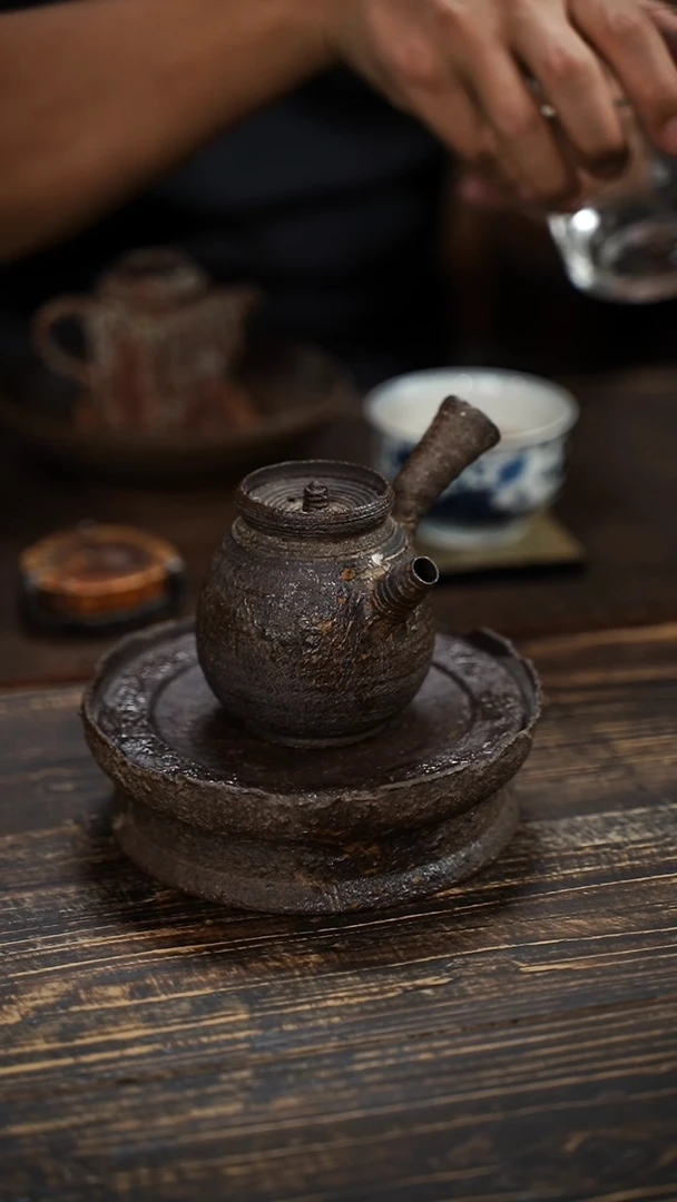 全手工制作 重工 南蛮 爆裂纹 重肌理  侧把壶 170cc