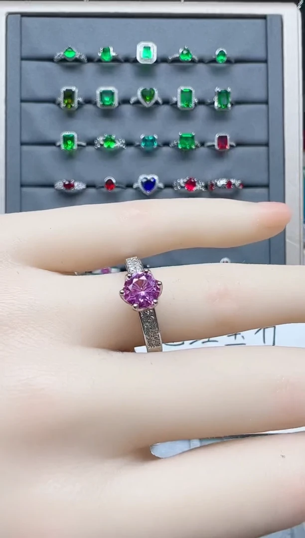 【闪购商品】红宝石戒指未镶嵌漏了