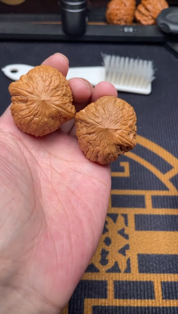 文玩核桃吊坠铁锤39