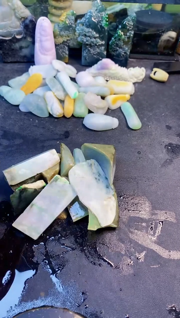 颈饰未镶嵌翡翠天然翡翠052