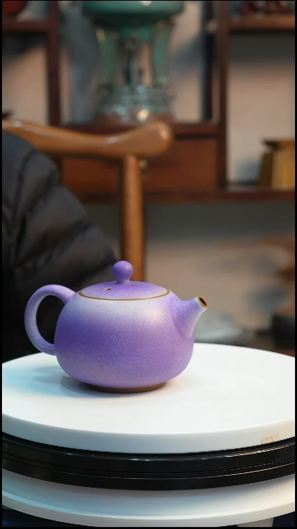 钧瓷渐变香芋紫釉西施壶