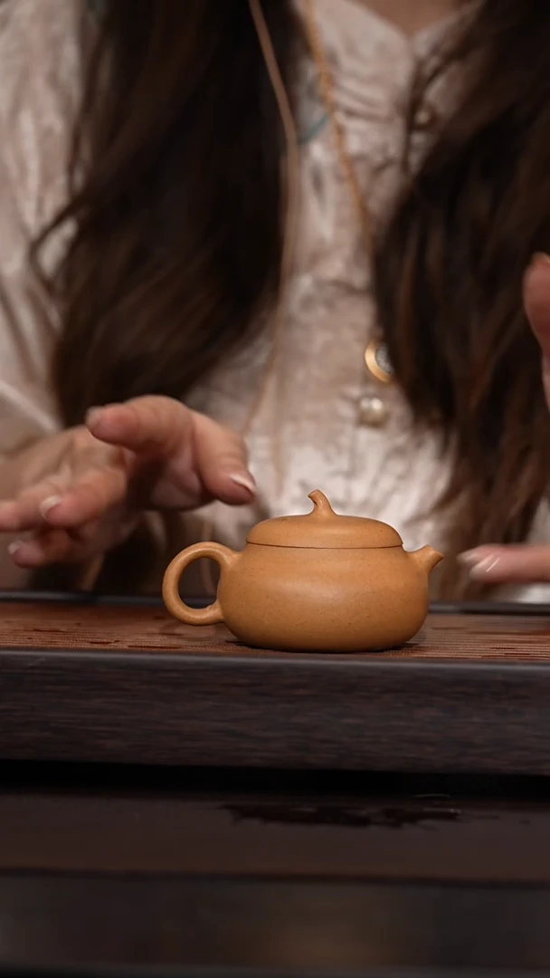 茶壶紫砂扁茄瓜（小） 100CC