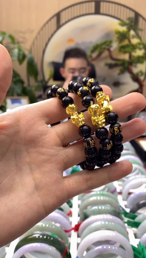 【闪购商品】黑曜岩手链合金000010404