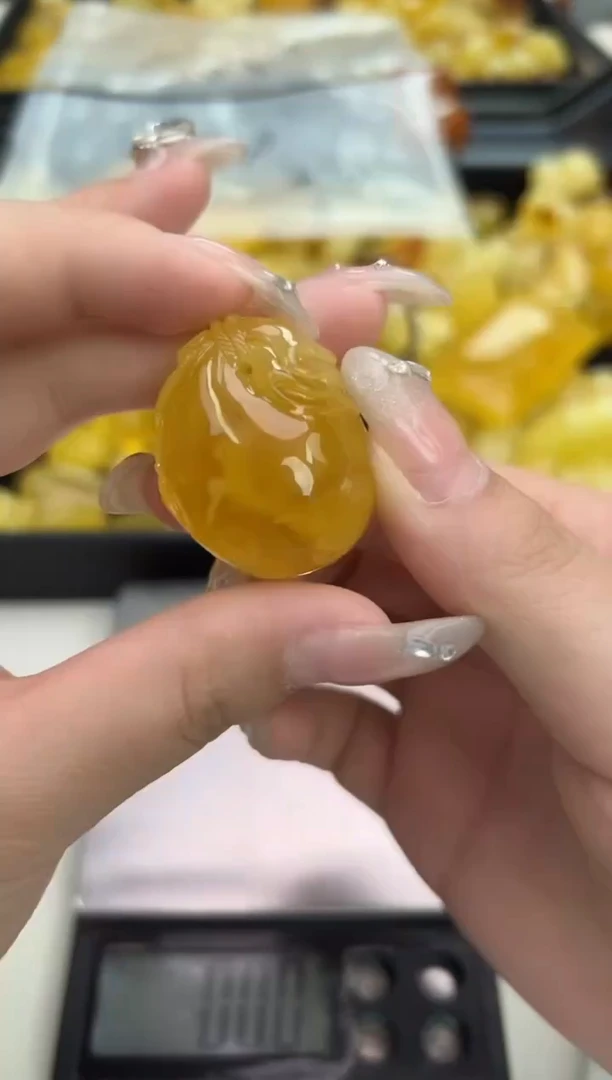 裸石琥珀未镶嵌琥珀蜜蜡吊坠