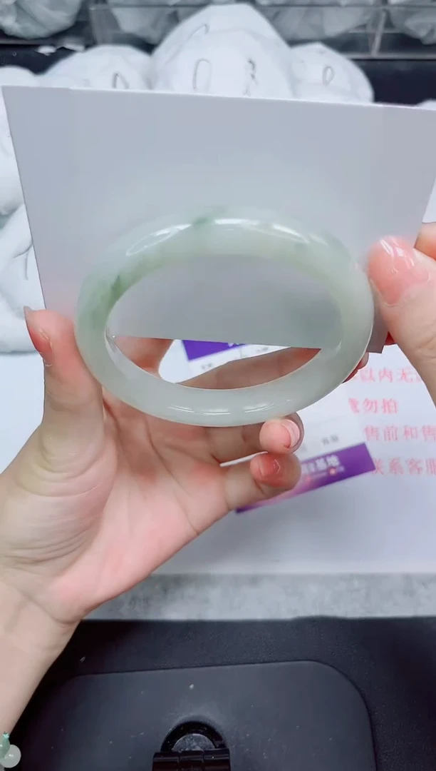 石英质玉手镯未镶嵌123-60