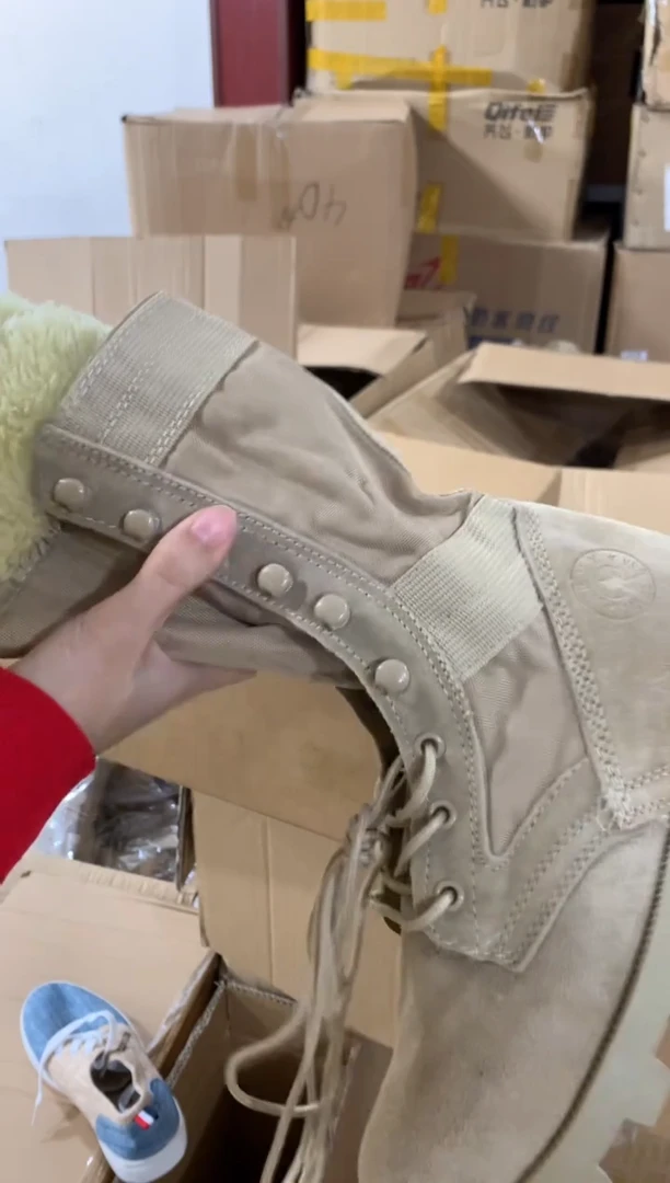 牛皮40码，C高帮大开口 运动鞋码脚胖拍大，外观瑕疵处理 介意勿拍