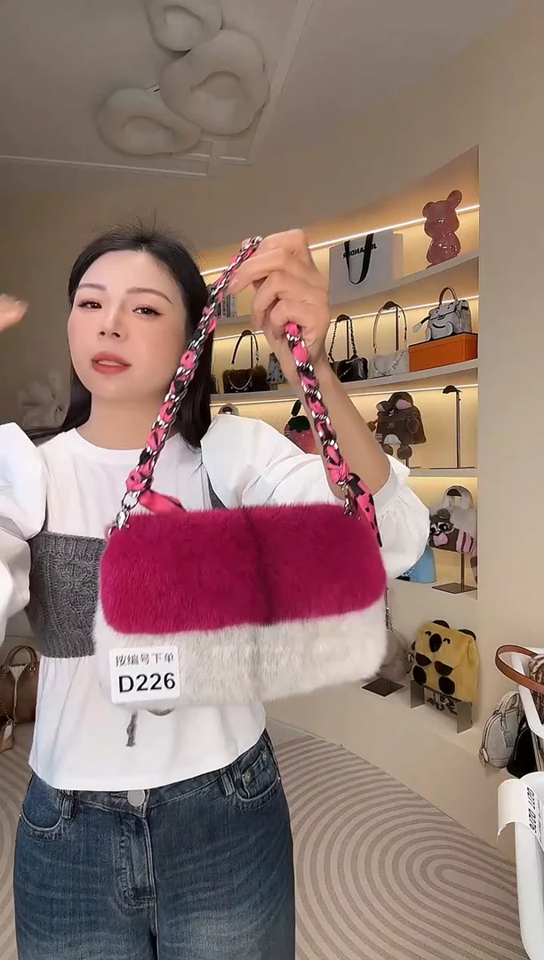 水貂毛【闪购商品】女包D226