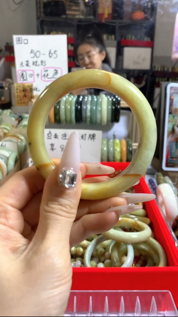 未镶嵌岫玉手镯55 58+ 包容