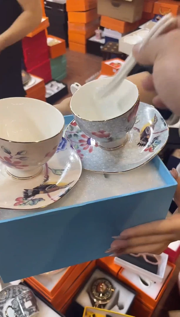 杯鸿辉家品牌瓷器，京东包邮！