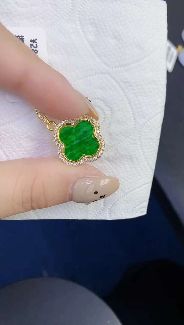 颈饰未镶嵌翡翠缅甸天然翡翠A货