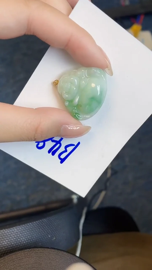 【闪购商品】翡翠颈饰18K金镶嵌00000000