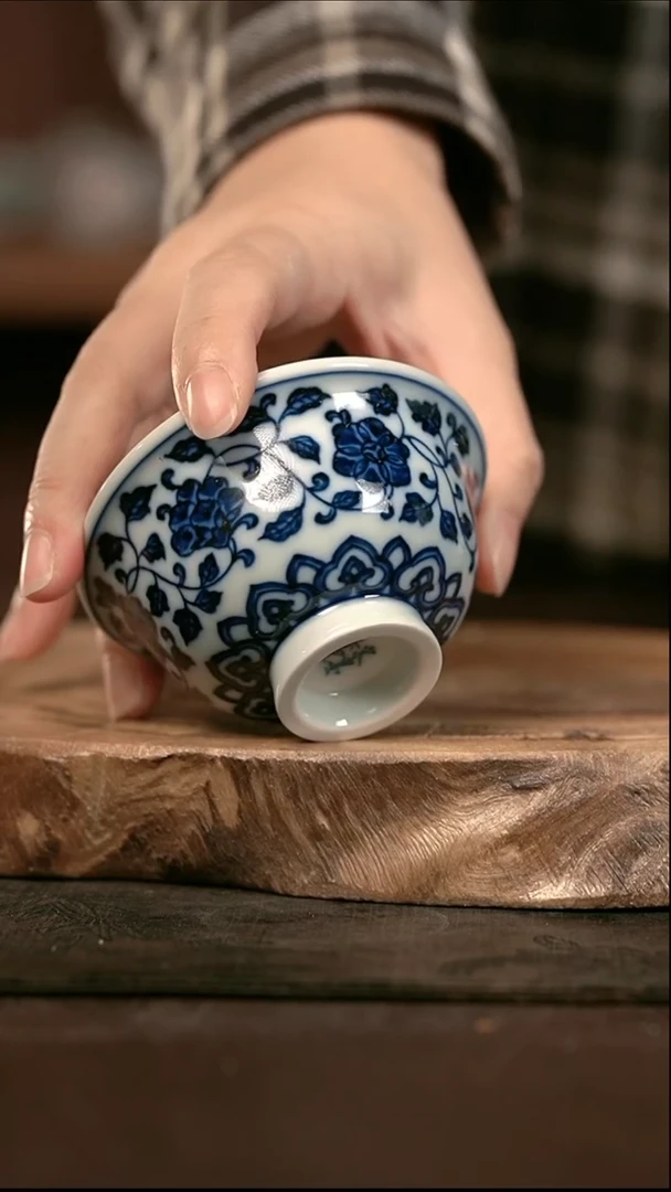 手绘高温现代瓷 柴窑  缠枝花卉小压70C