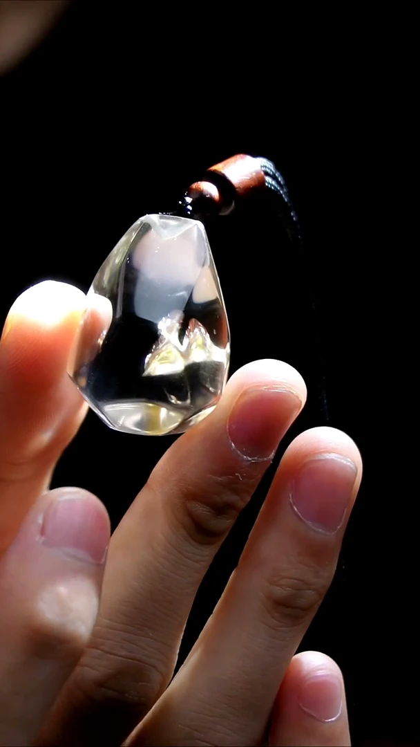 吊坠(赠链)未镶嵌水晶水晶