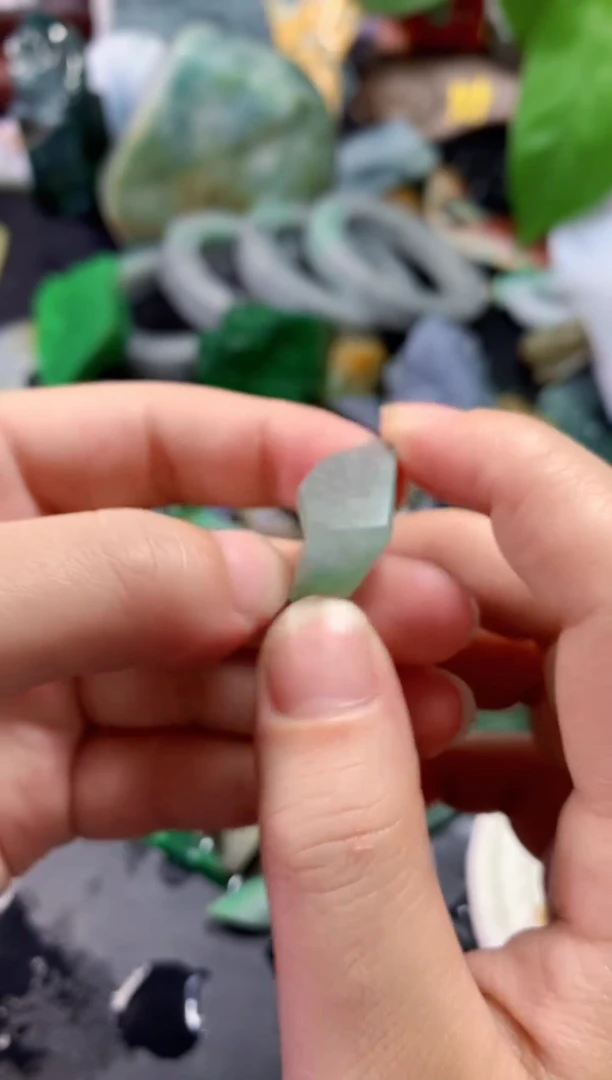 翡翠未镶嵌颈饰@***理025天然翡翠