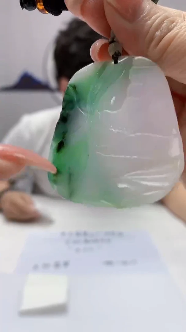 【闪购商品】定制翡翠未镶嵌4688DD-毛货挂件131
