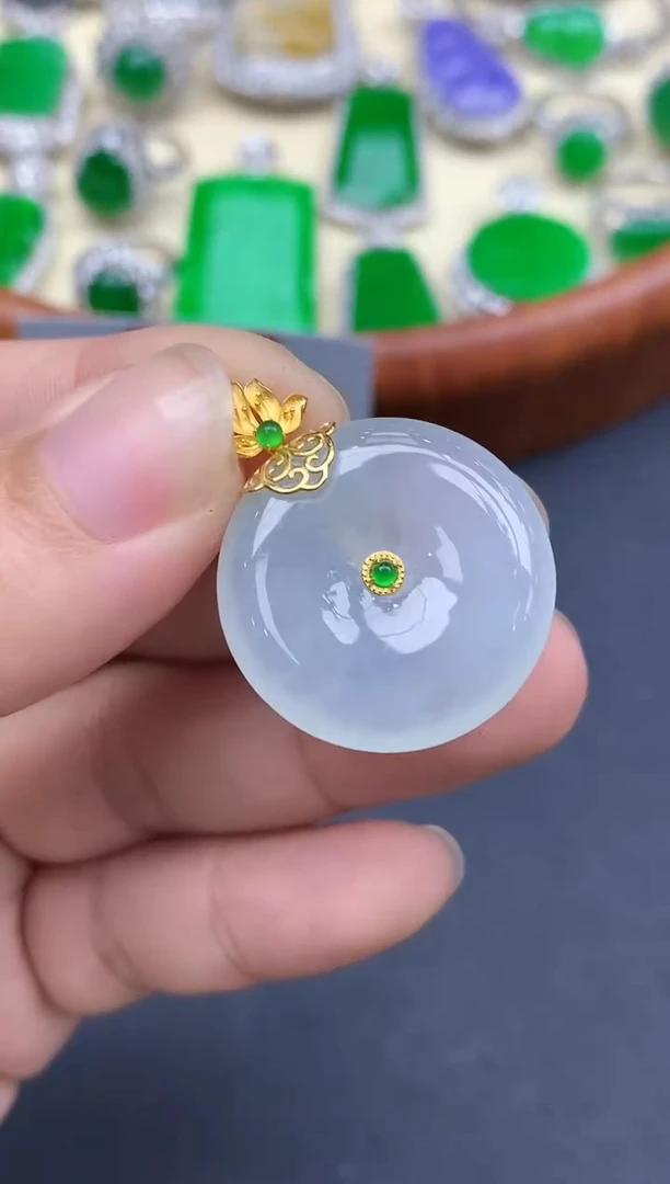 颈饰18K金镶嵌翡翠134-中国好珍宝