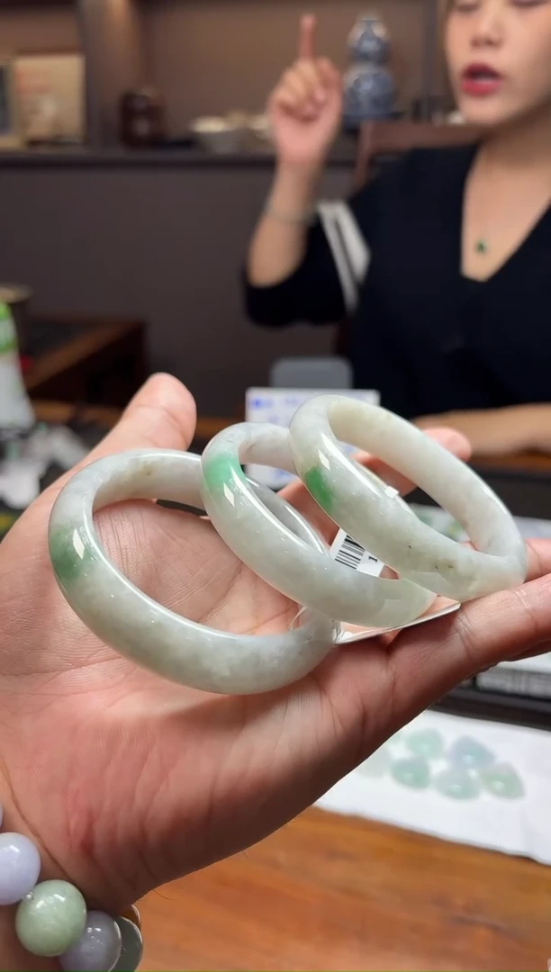 未镶嵌手镯翡翠10786【多样性发一个】