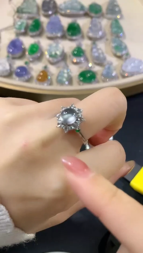 18K金镶嵌戒指翡翠W145|14800