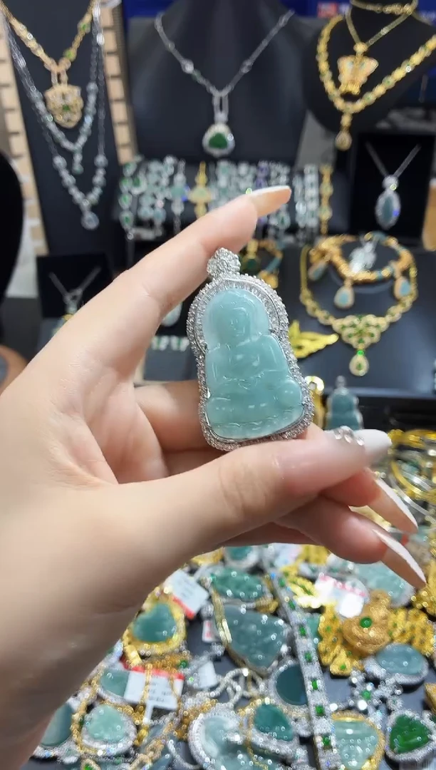 翡翠未镶嵌吊坠(不含链)天然翡翠a货 多样性发其一