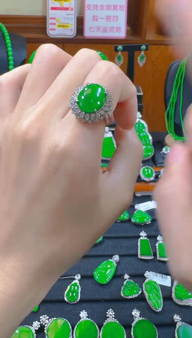 翡翠戒指银S925镶嵌天然A货翡翠